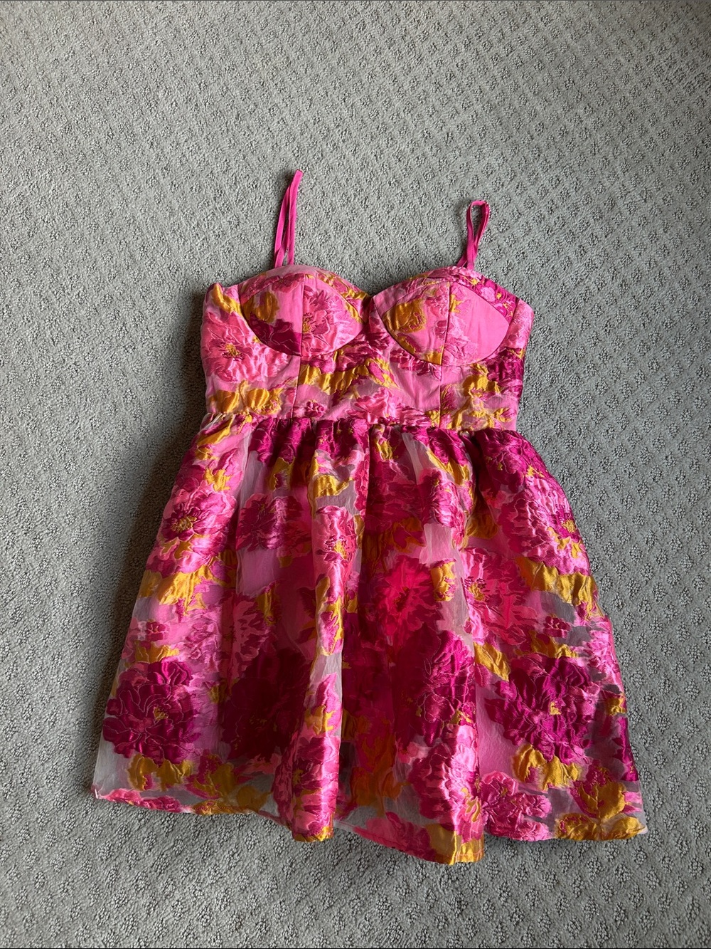 Pink and gold showpo dress never worn before